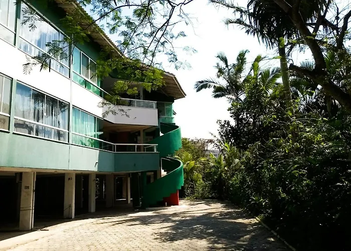Praia De Bombinhas Res Solar Das Bromelias
